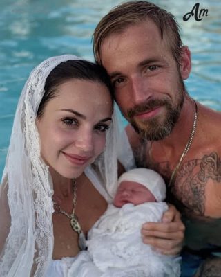 Mi esposo dejó embarazada a mi mejor amiga cuando yo perdí a mi bebé – El karma tenía un “regalo” para ellos en su primer aniversario